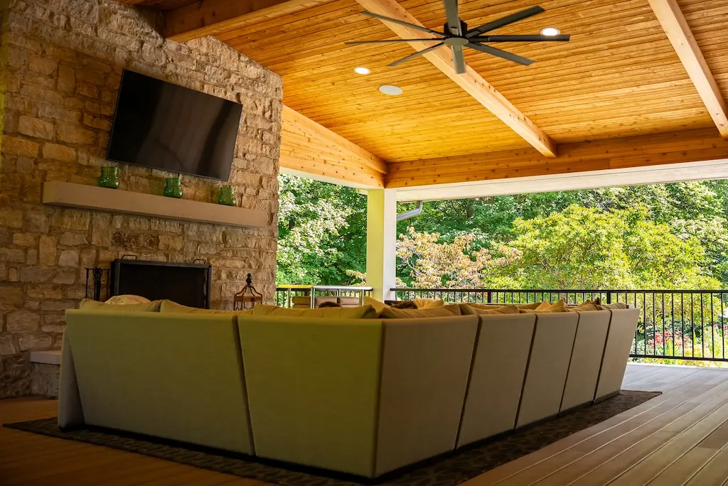 Squirrel Bend Residence project detail 8