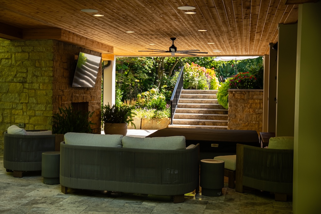 Squirrel Bend Residence project detail 7